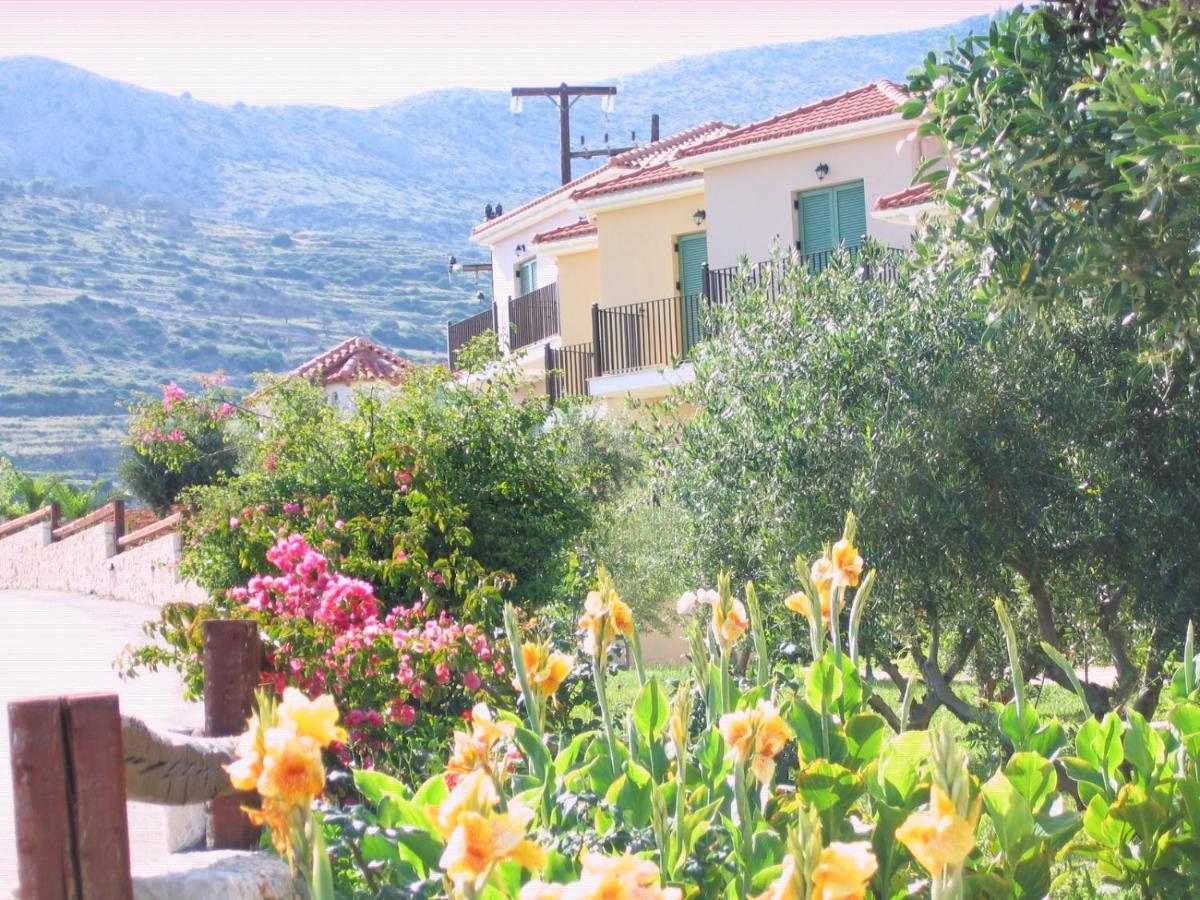 Livadaki Village Hotel Skala  Exterior photo
